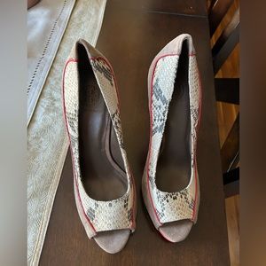 Tory Burch wedge women size 10.5
